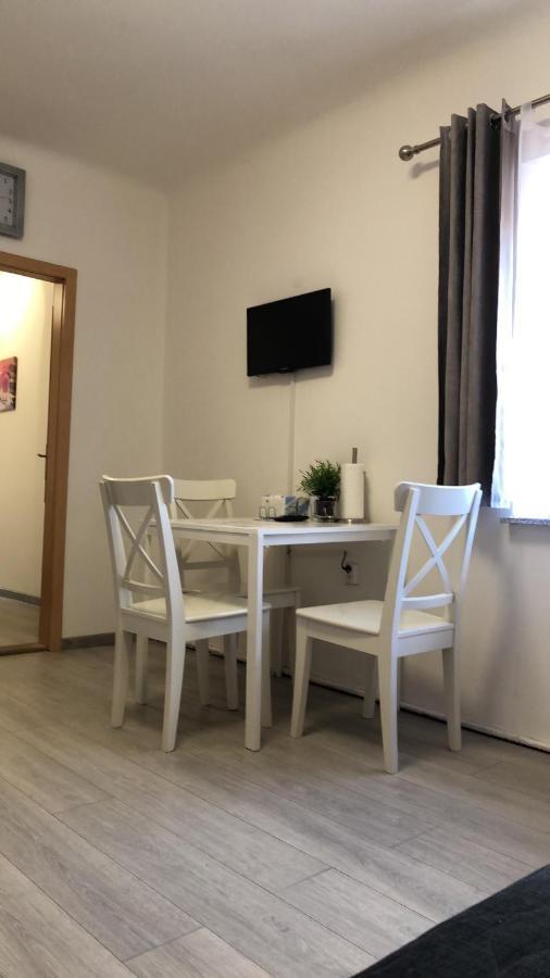 Apartment Happy 11 ปราก ภายนอก รูปภาพ